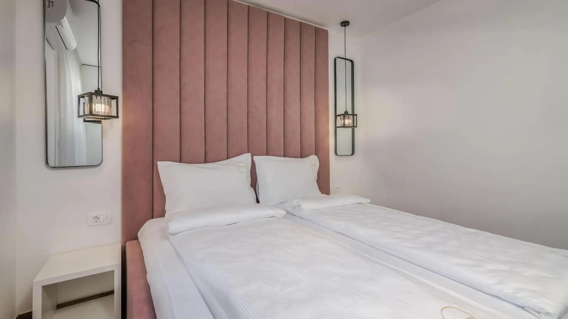 Villa Divina With Heated Pool Krk Town