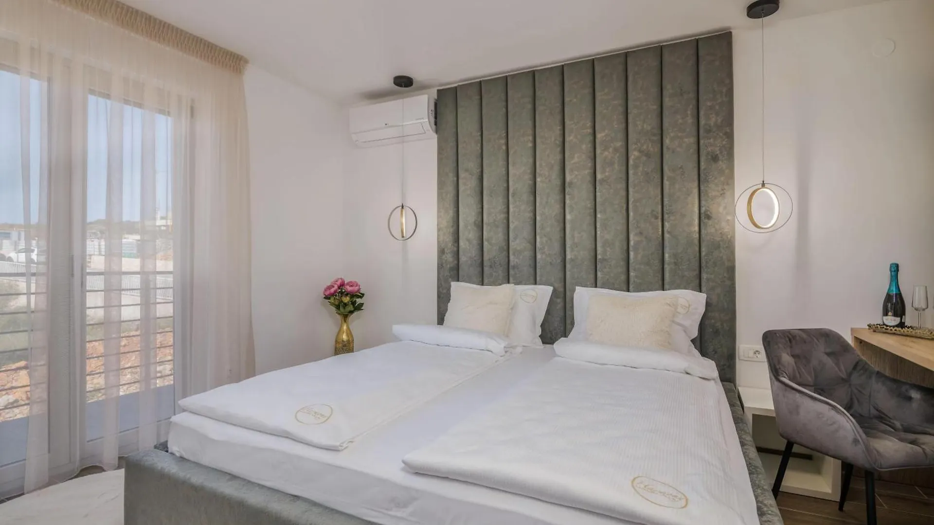 Villa Divina With Heated Pool Krk Town Croatia
